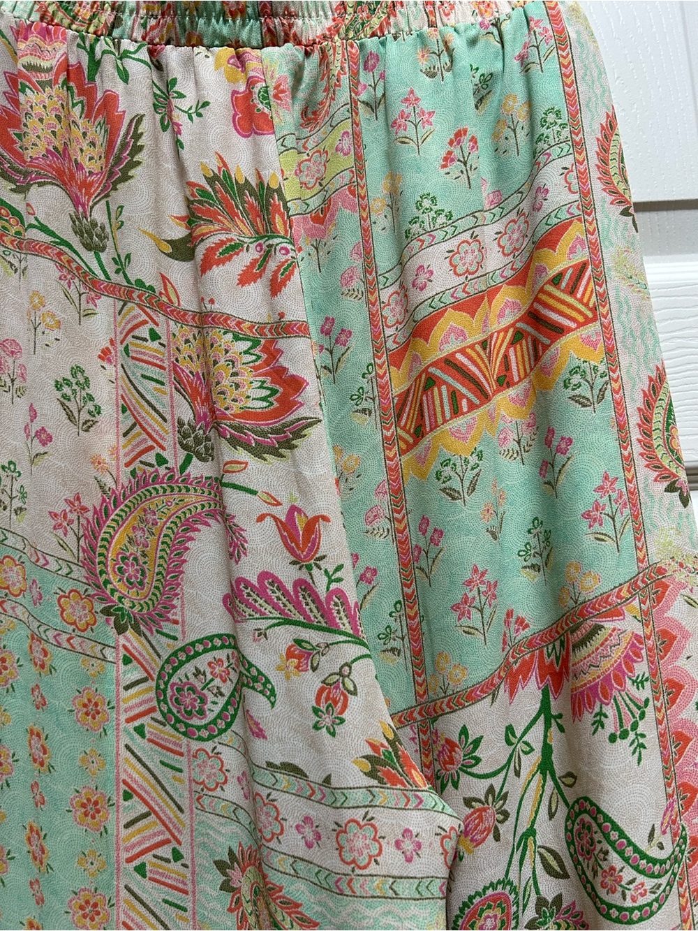 Rose & Olive Patchwork Floral Wide-Leg Pants - Mint, Pink & Cream - Picture 2 of 3